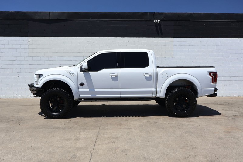 Ford F-150 Vehicle Full-screen Gallery Image 10