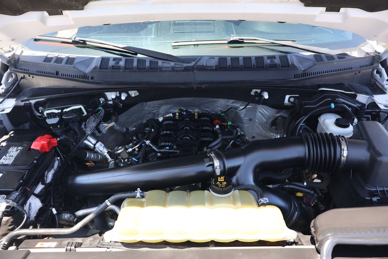 Ford F-150 Vehicle Full-screen Gallery Image 13