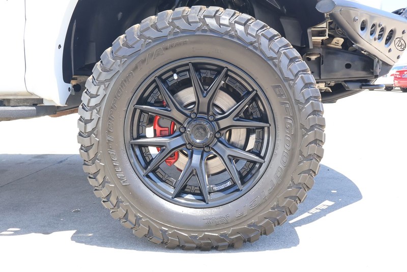 Ford F-150 Vehicle Full-screen Gallery Image 14