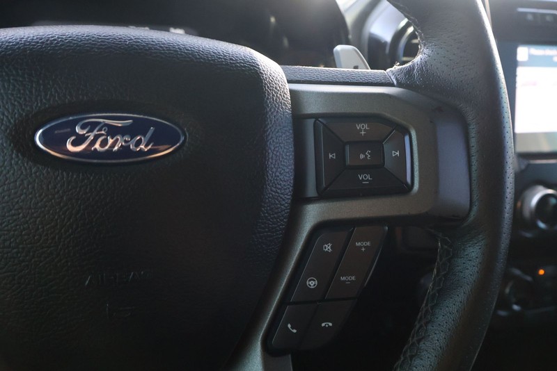 Ford F-150 Vehicle Full-screen Gallery Image 27