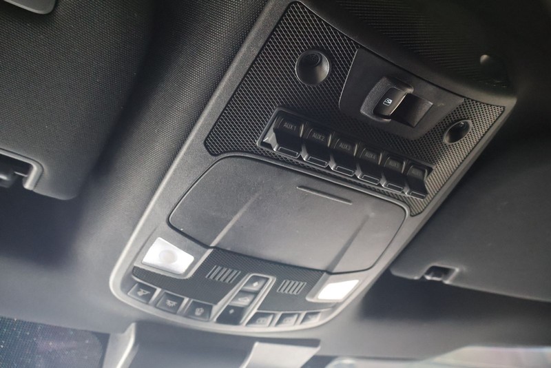Ford F-150 Vehicle Full-screen Gallery Image 34