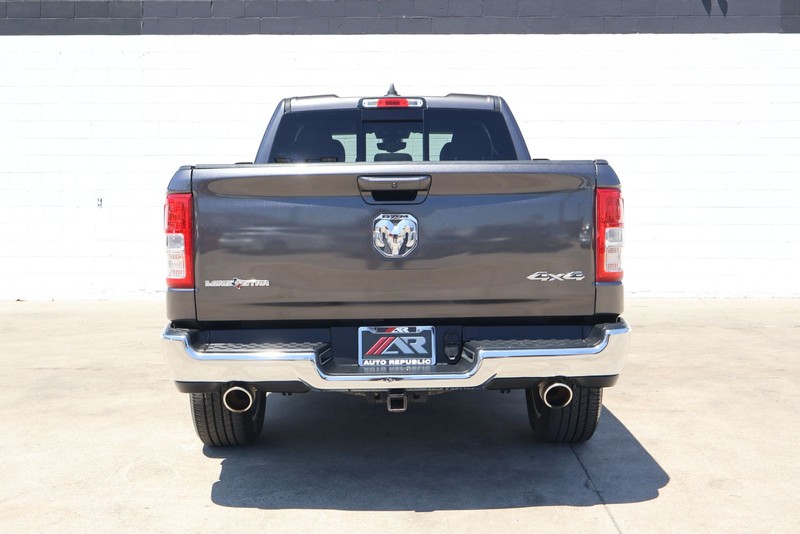 Ram 1500 Vehicle Full-screen Gallery Image 06