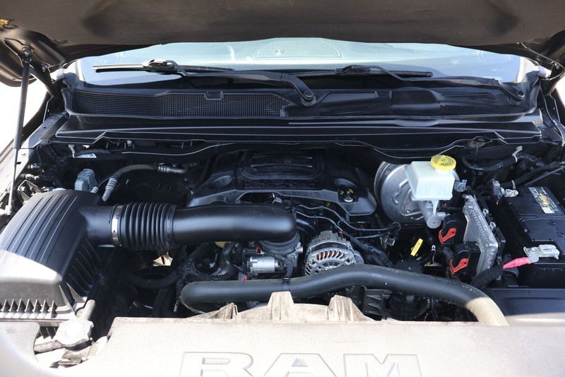 Ram 1500 Vehicle Full-screen Gallery Image 11