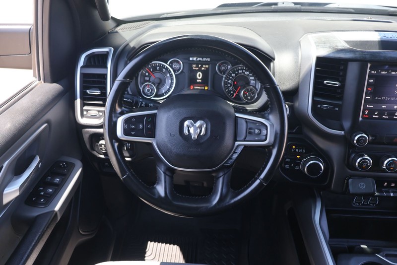 Ram 1500 Vehicle Full-screen Gallery Image 22