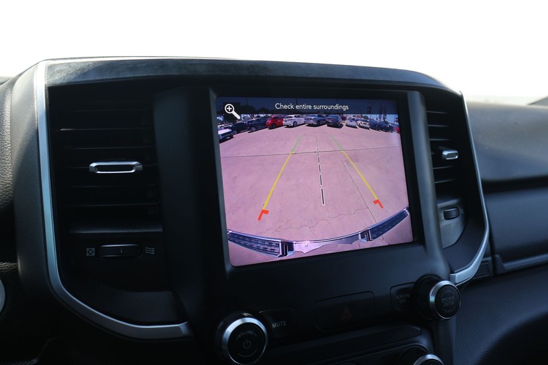 Ram 1500 Vehicle Full-screen Gallery Image 27