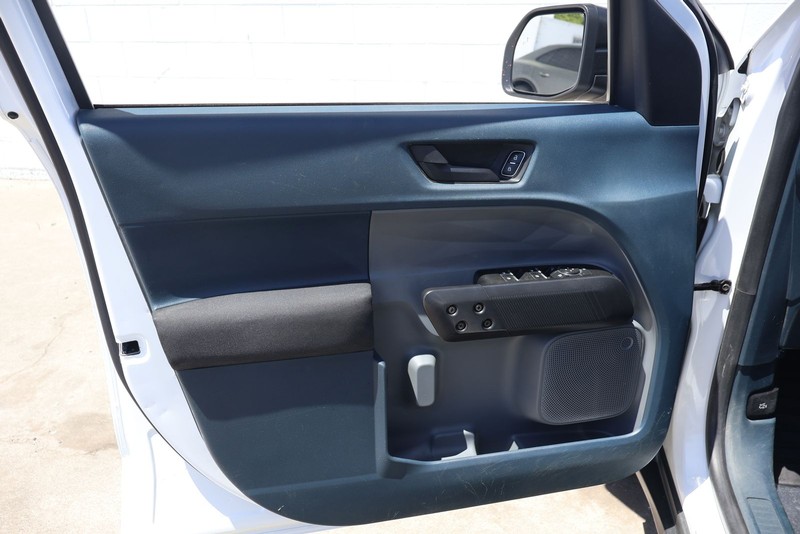 Ford Maverick Vehicle Full-screen Gallery Image 14