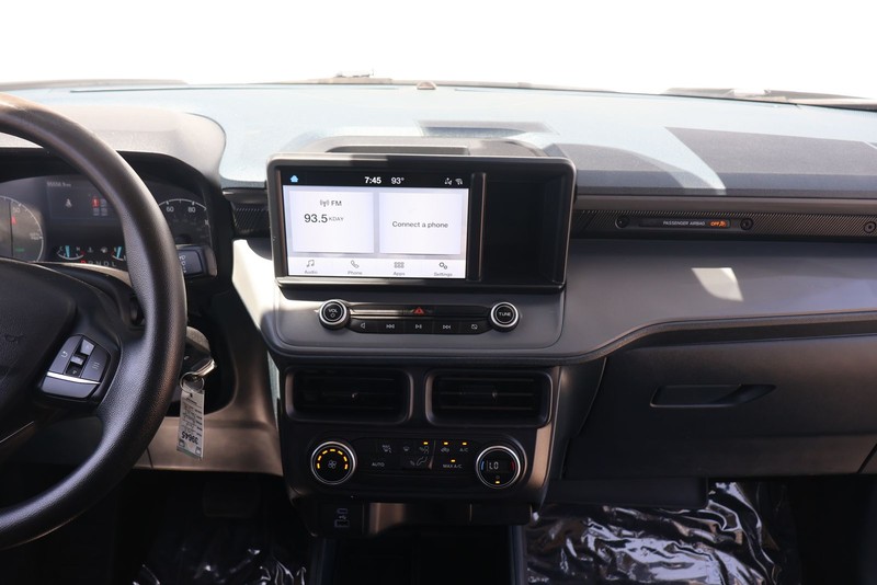 Ford Maverick Vehicle Full-screen Gallery Image 26