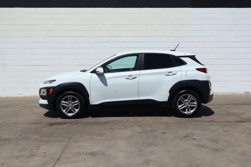 Hyundai Kona Vehicle Full-screen Gallery Image 10