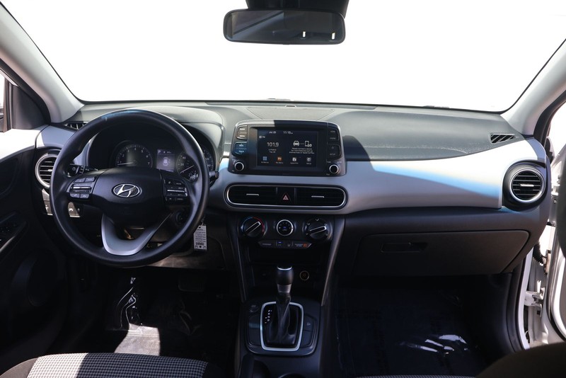Hyundai Kona Vehicle Full-screen Gallery Image 20