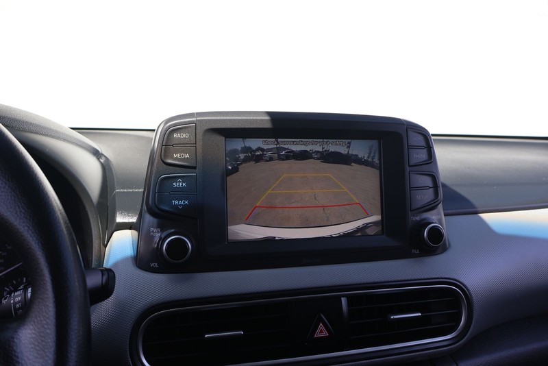 Hyundai Kona Vehicle Full-screen Gallery Image 27