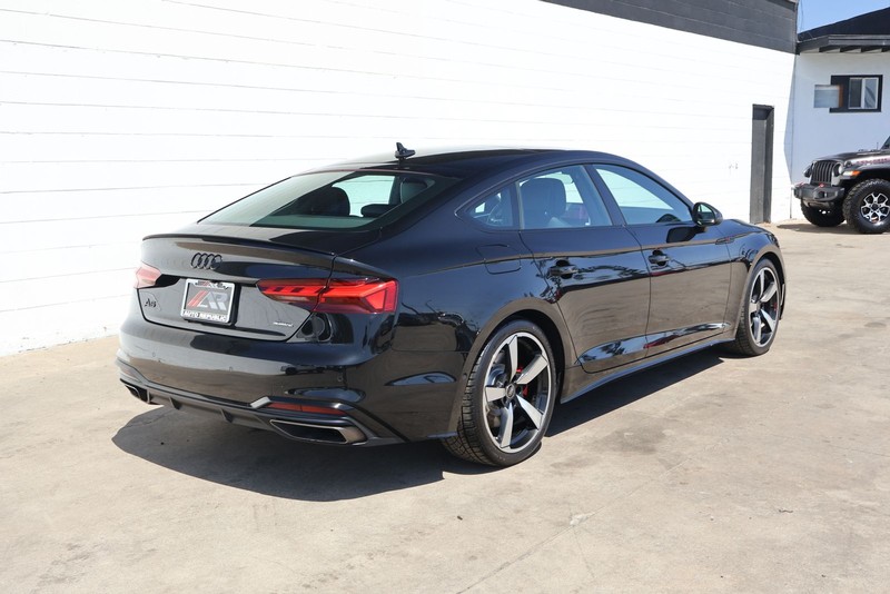 Audi A5 Sportback Vehicle Full-screen Gallery Image 05