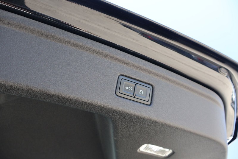 Audi A5 Sportback Vehicle Full-screen Gallery Image 09