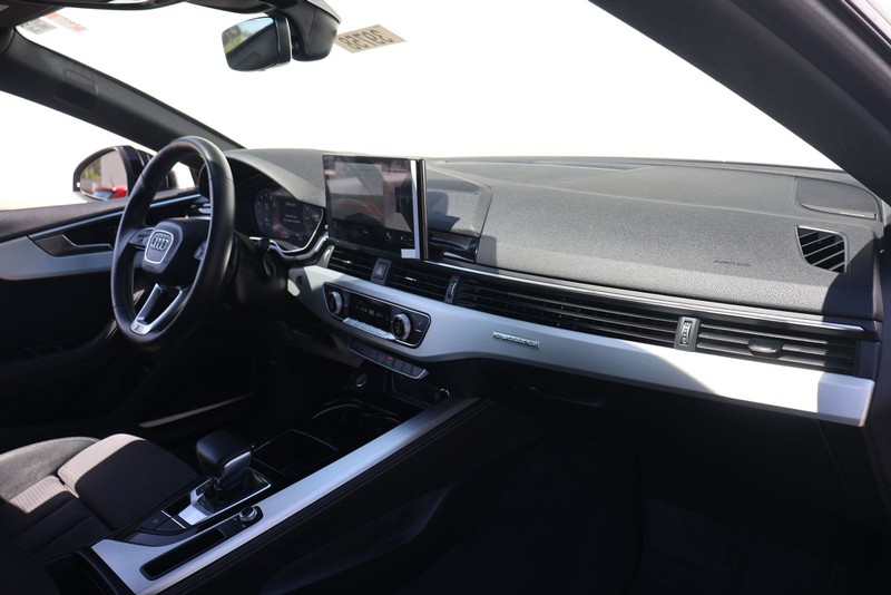 Audi A5 Sportback Vehicle Full-screen Gallery Image 19
