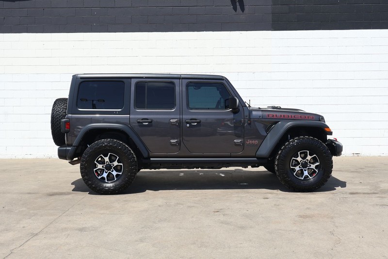 Jeep Wrangler Vehicle Full-screen Gallery Image 04