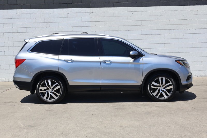 Honda Pilot Vehicle Full-screen Gallery Image 04