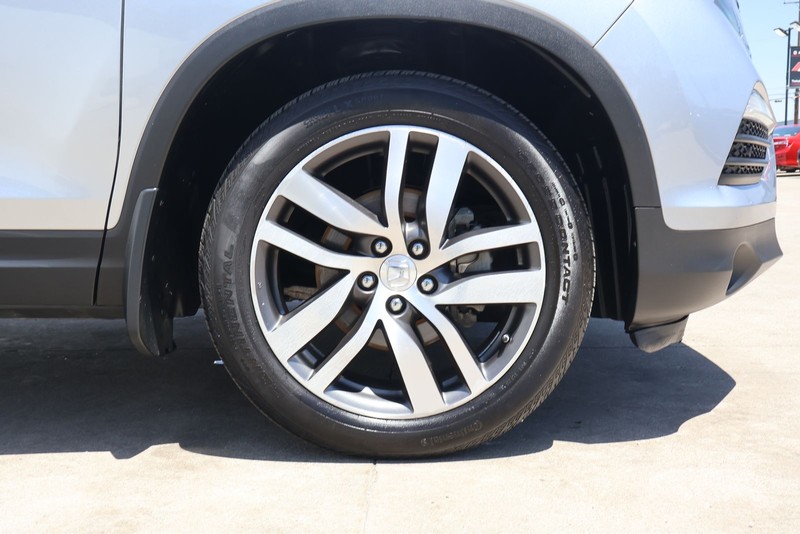 Honda Pilot Vehicle Full-screen Gallery Image 15