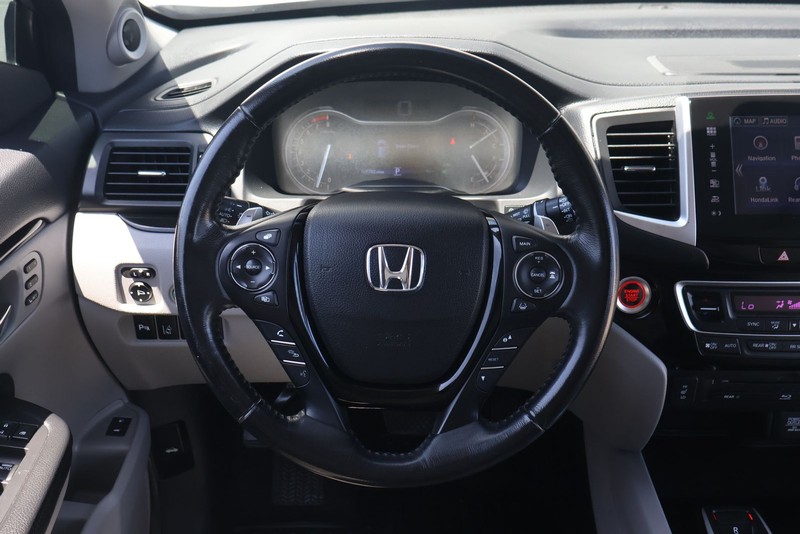 Honda Pilot Vehicle Full-screen Gallery Image 28