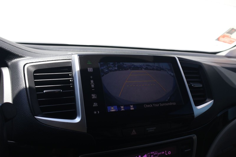 Honda Pilot Vehicle Full-screen Gallery Image 33