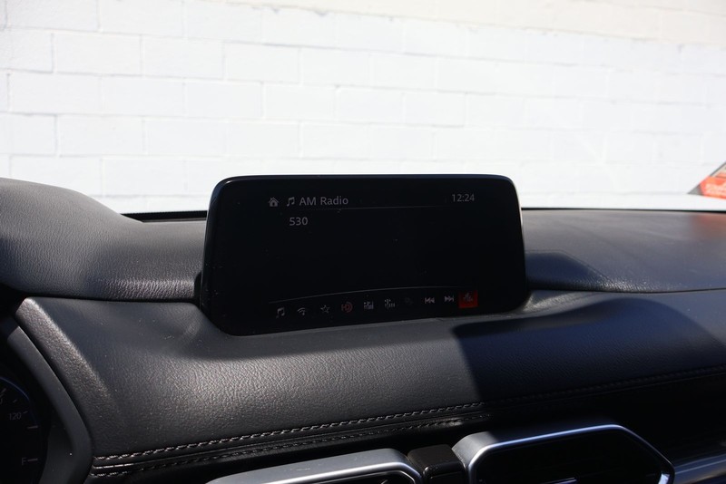 Mazda CX-5 Vehicle Full-screen Gallery Image 28