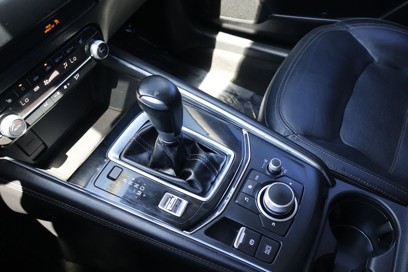 Mazda CX-5 Vehicle Full-screen Gallery Image 30
