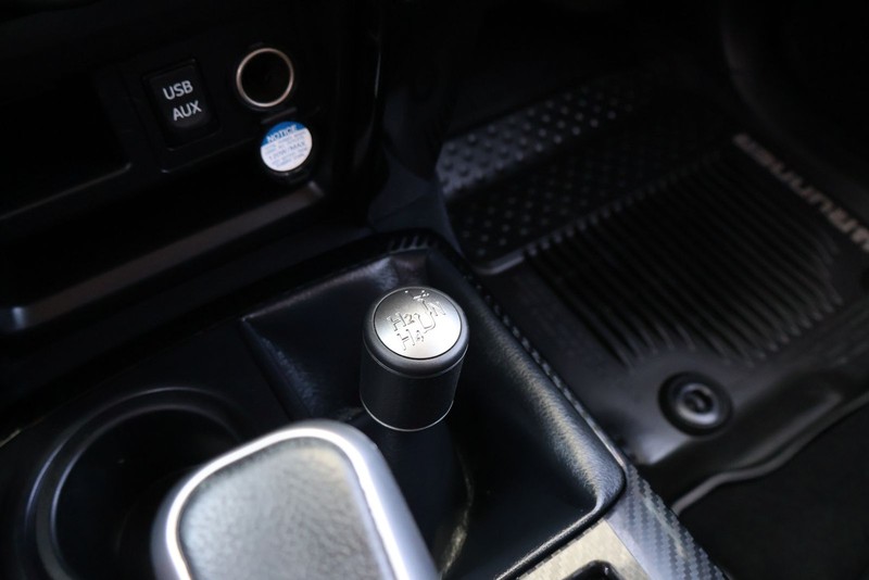 Toyota 4Runner Vehicle Full-screen Gallery Image 29
