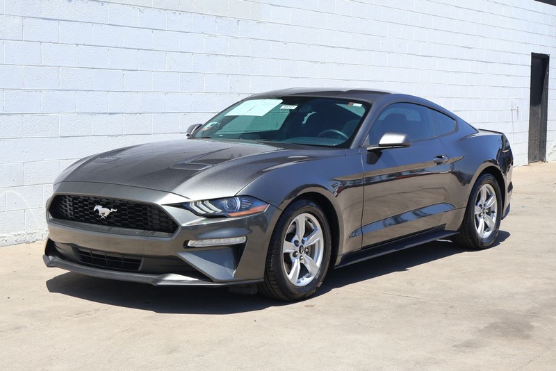 Ford Mustang Vehicle Full-screen Gallery Image 11