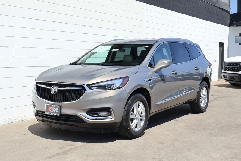 Buick Enclave Vehicle Full-screen Gallery Image 12