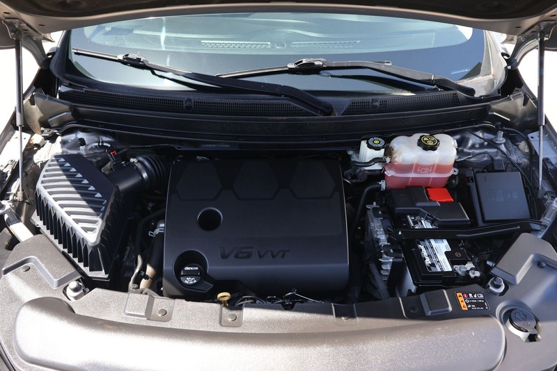 Buick Enclave Vehicle Full-screen Gallery Image 13