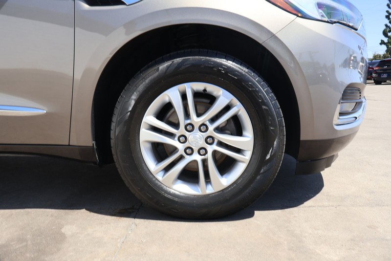 Buick Enclave Vehicle Full-screen Gallery Image 14