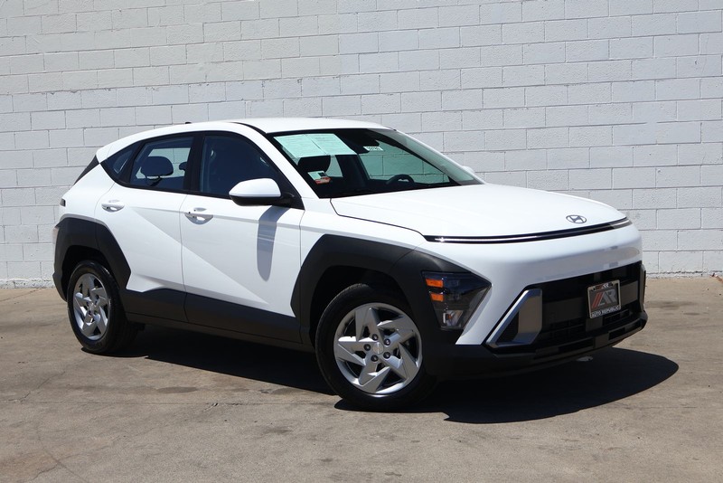 Hyundai Kona Vehicle Full-screen Gallery Image 01