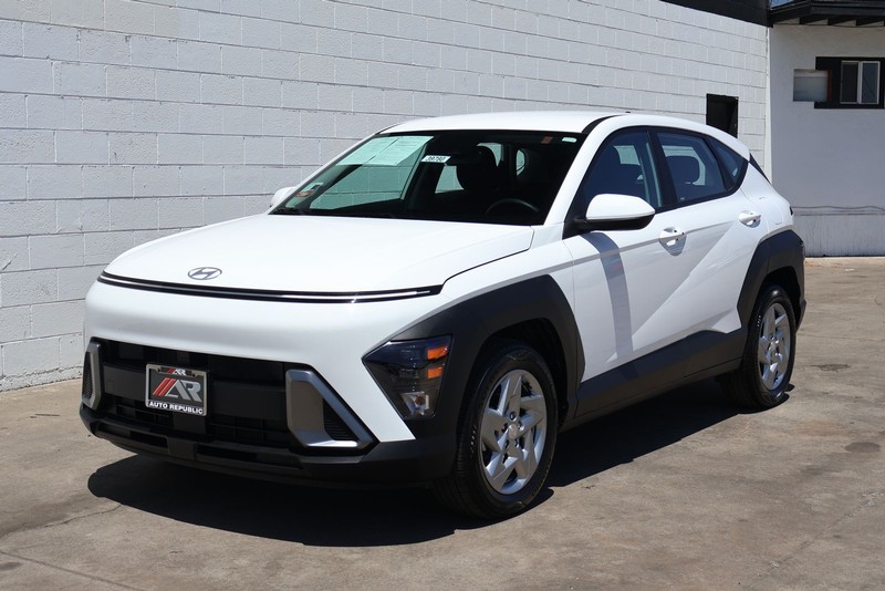 Hyundai Kona Vehicle Full-screen Gallery Image 11