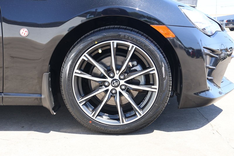 Toyota 86 Vehicle Full-screen Gallery Image 13