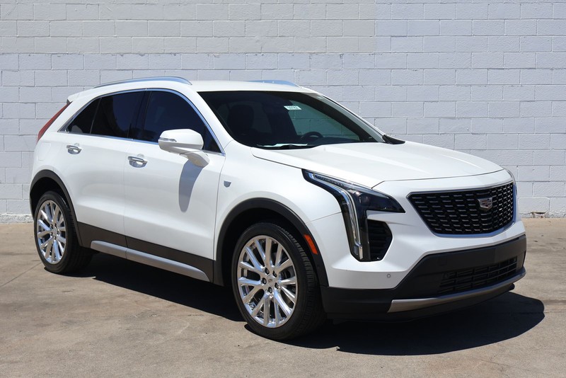 Cadillac XT4 Vehicle Full-screen Gallery Image 01
