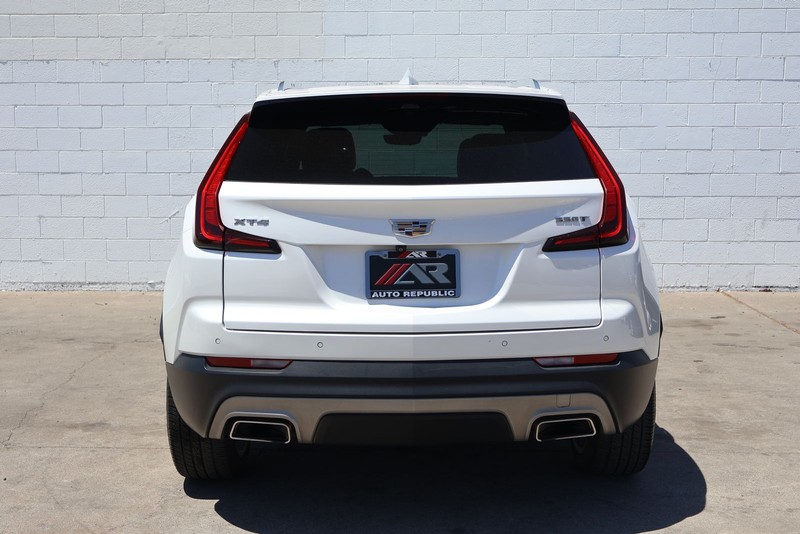 Cadillac XT4 Vehicle Full-screen Gallery Image 06