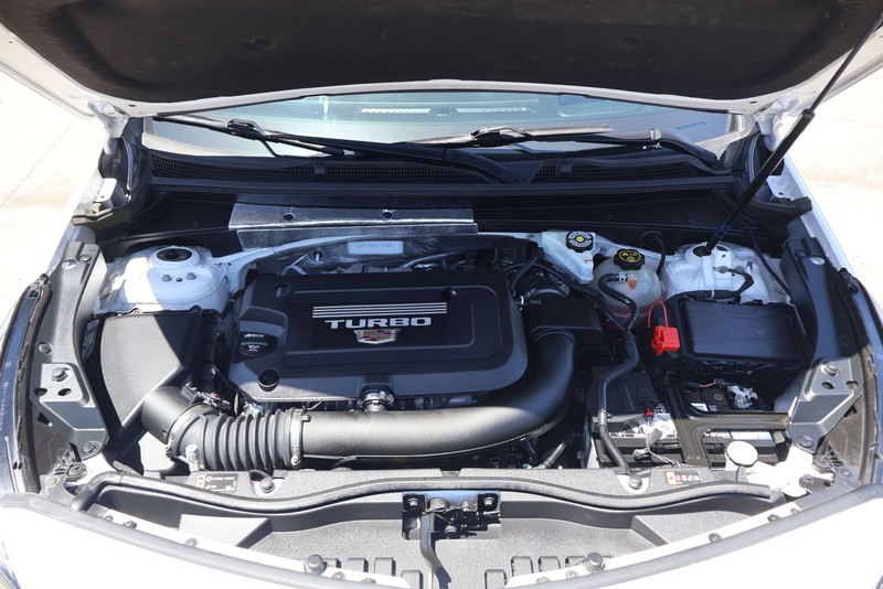 Cadillac XT4 Vehicle Full-screen Gallery Image 12