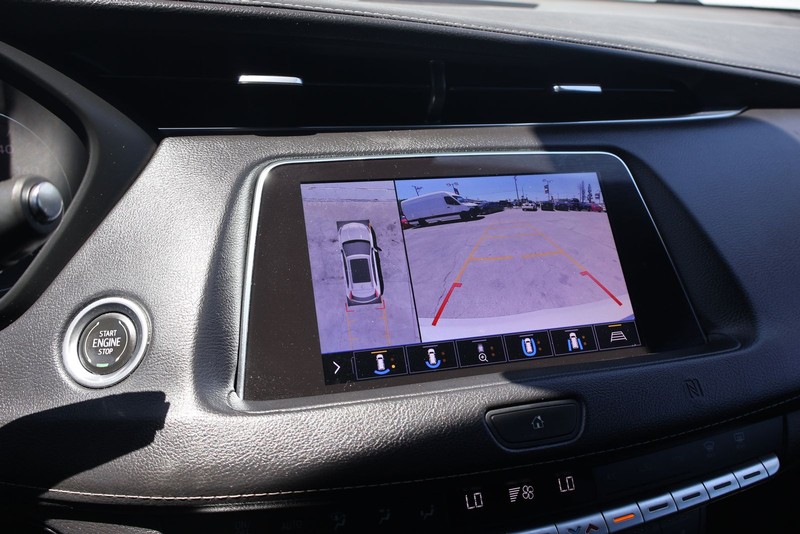 Cadillac XT4 Vehicle Full-screen Gallery Image 26