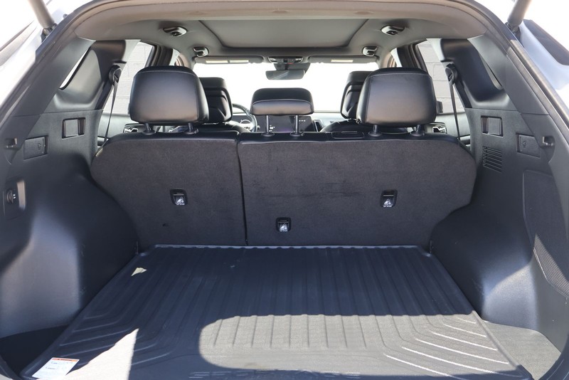 Kia Sportage Vehicle Full-screen Gallery Image 08