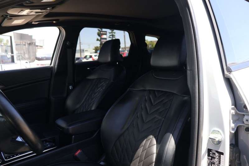 Kia Sportage Vehicle Full-screen Gallery Image 17