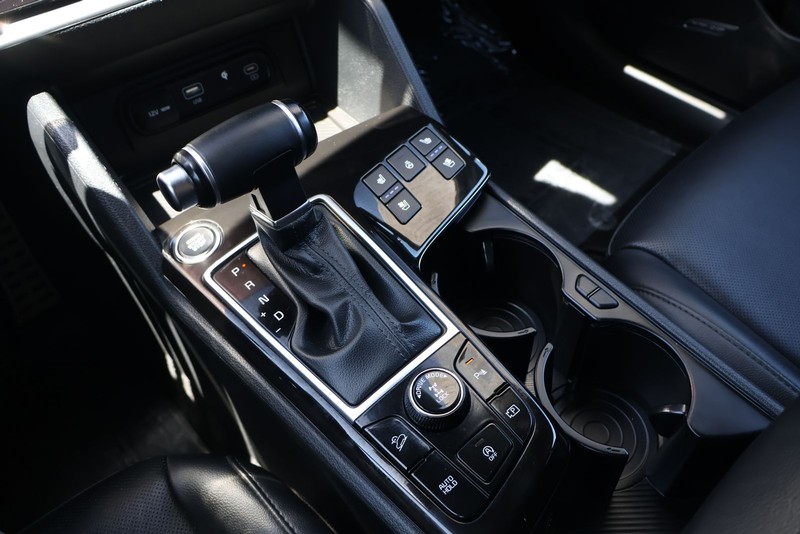 Kia Sportage Vehicle Full-screen Gallery Image 30