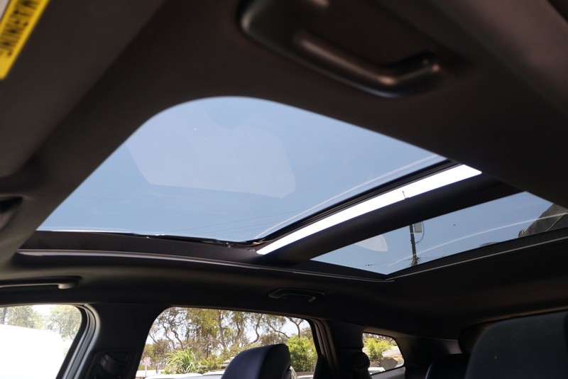 Kia Sportage Vehicle Full-screen Gallery Image 32