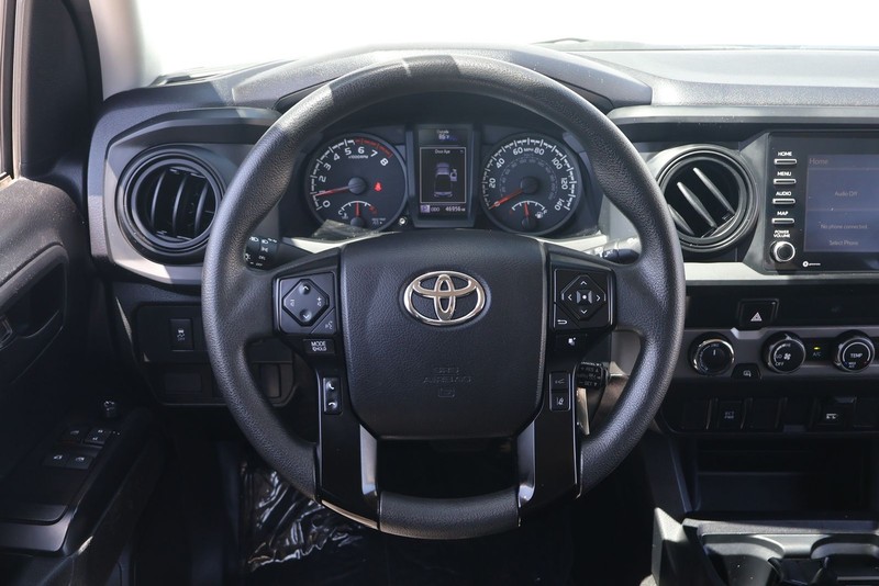 Toyota Tacoma 4WD Vehicle Full-screen Gallery Image 23