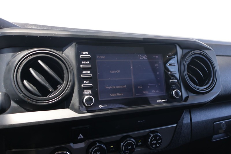 Toyota Tacoma 4WD Vehicle Full-screen Gallery Image 27