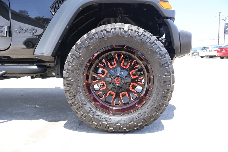 Jeep Wrangler Vehicle Full-screen Gallery Image 13