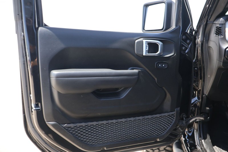 Jeep Wrangler Vehicle Full-screen Gallery Image 14
