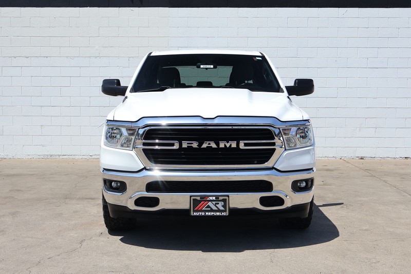 Ram 1500 Vehicle Full-screen Gallery Image 03