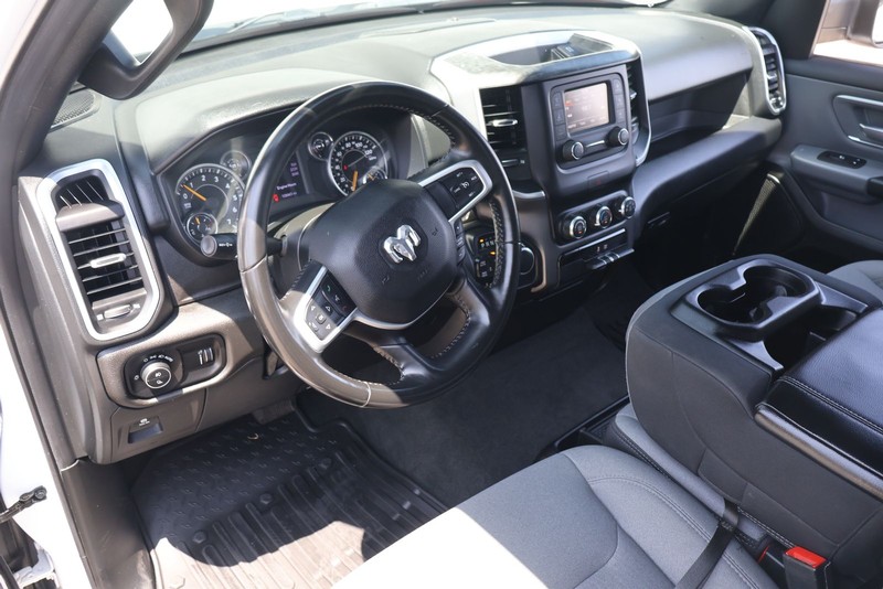 Ram 1500 Vehicle Full-screen Gallery Image 15
