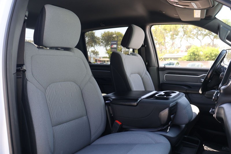 Ram 1500 Vehicle Full-screen Gallery Image 19
