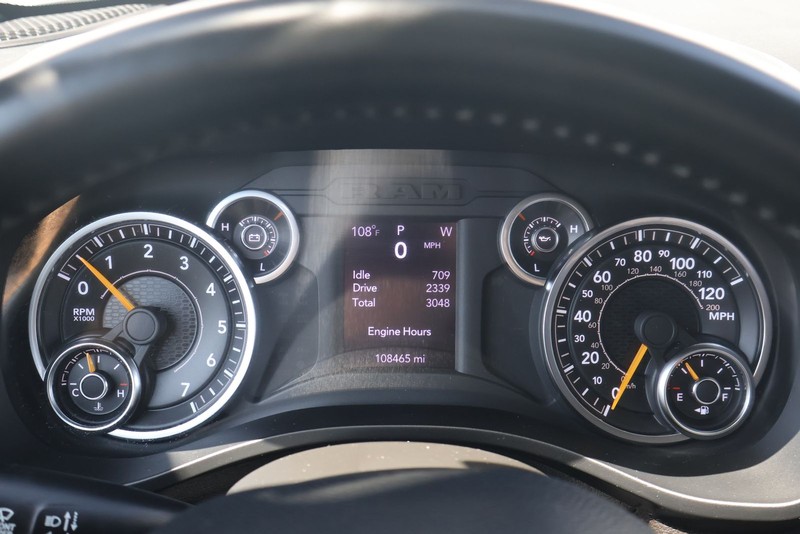 Ram 1500 Vehicle Full-screen Gallery Image 22