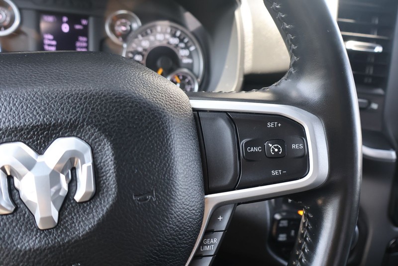 Ram 1500 Vehicle Full-screen Gallery Image 25