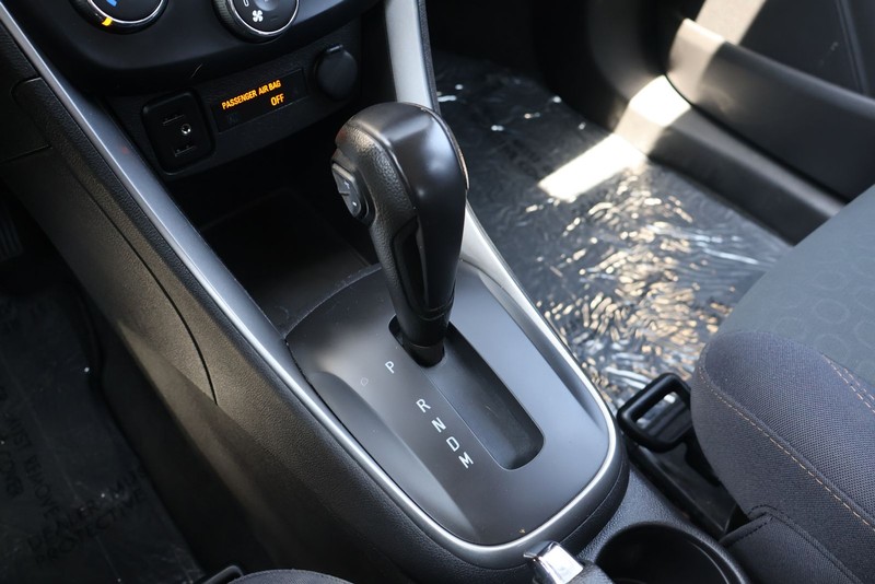 Chevrolet Trax Vehicle Full-screen Gallery Image 29